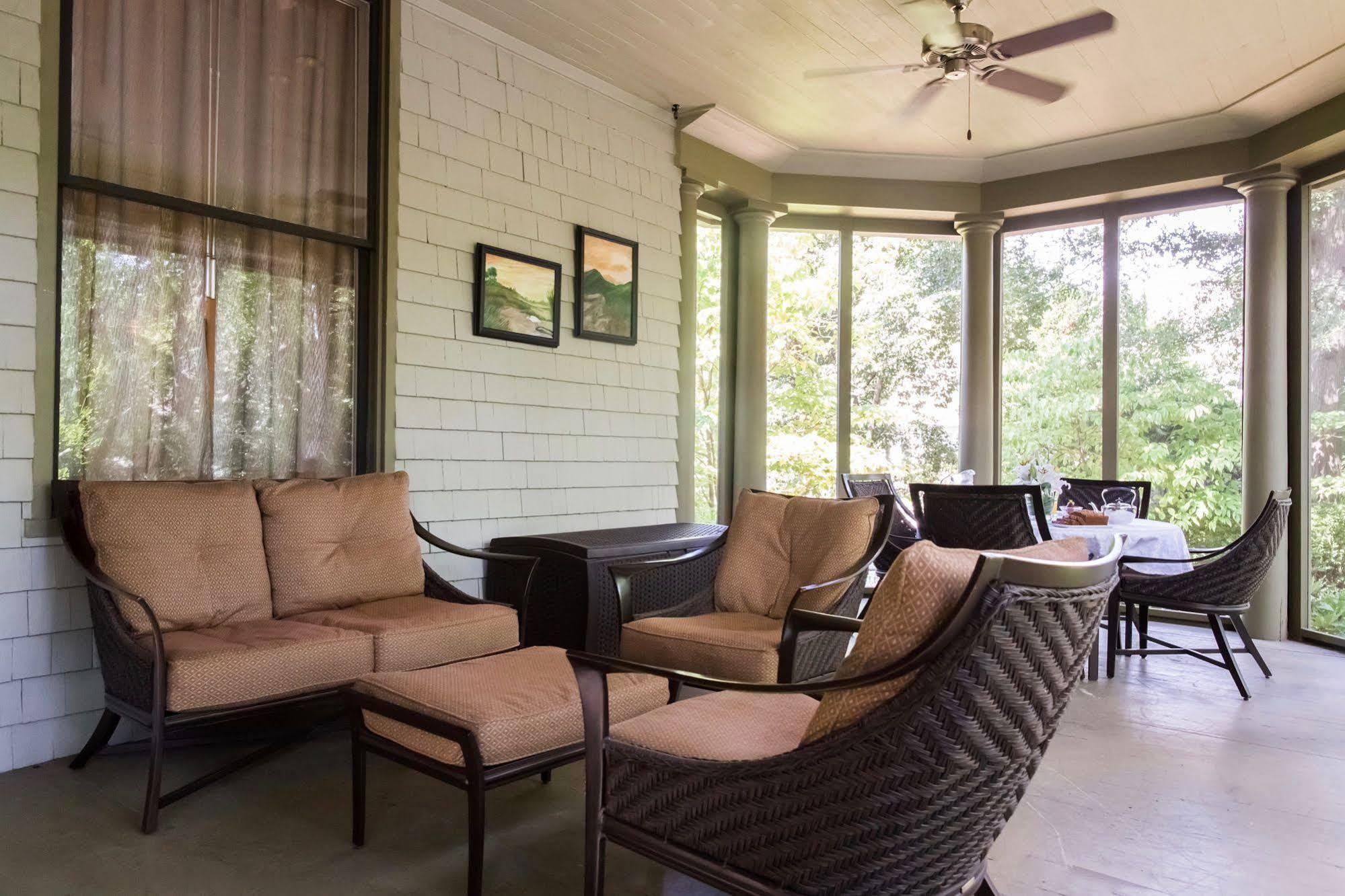 Stonehurst Place Bed & Breakfast Atlanta Exterior photo